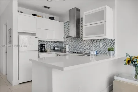 5445 Collins Avenue Miami Beach FL 33140