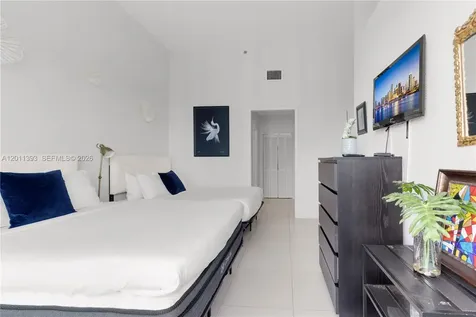 5445 Collins Avenue Miami Beach FL 33140