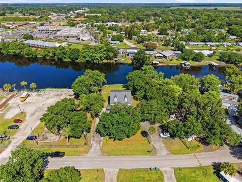 207 SE 6th Avenue Okeechobee FL 34974