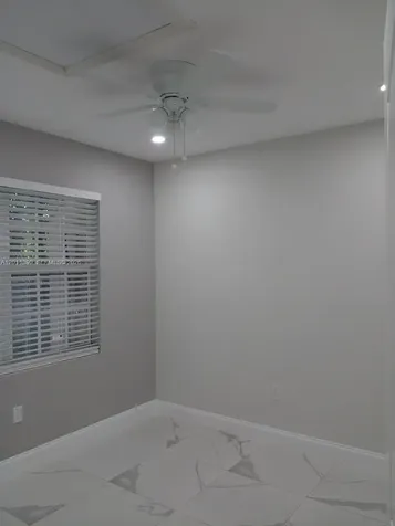 1023 SW 12th Court Miami FL 33135