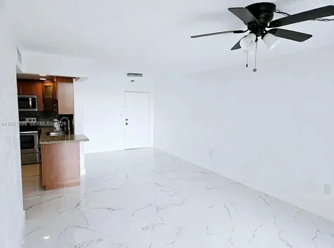9682 Fontainebleau Boulevard Miami FL 33172