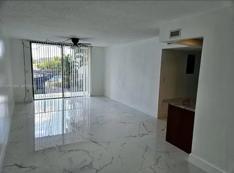 9682 Fontainebleau Boulevard Miami FL 33172
