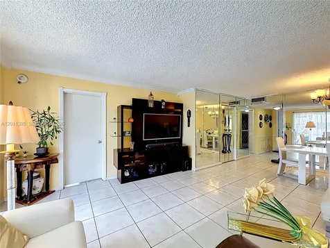330 SE 2nd Street Hallandale Beach FL 33009