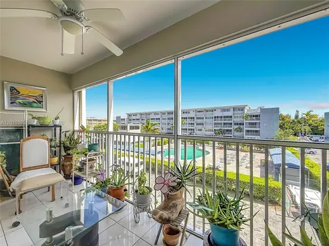 330 SE 2nd Street Hallandale Beach FL 33009