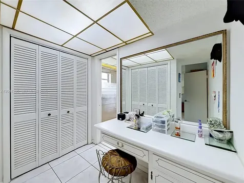 330 SE 2nd Street Hallandale Beach FL 33009