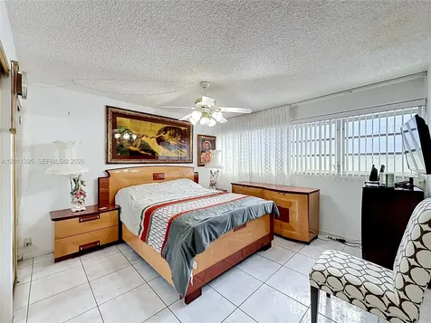 330 SE 2nd Street Hallandale Beach FL 33009