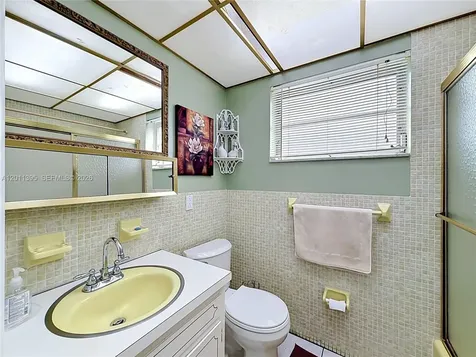 330 SE 2nd Street Hallandale Beach FL 33009