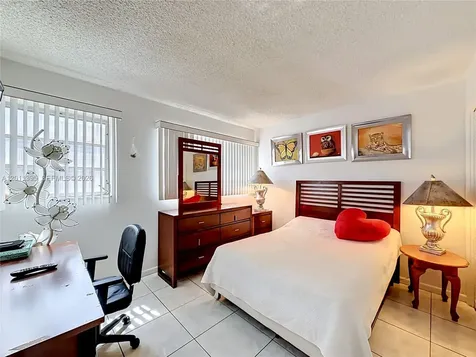 330 SE 2nd Street Hallandale Beach FL 33009