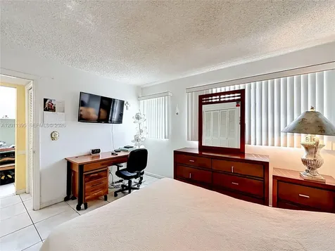 330 SE 2nd Street Hallandale Beach FL 33009
