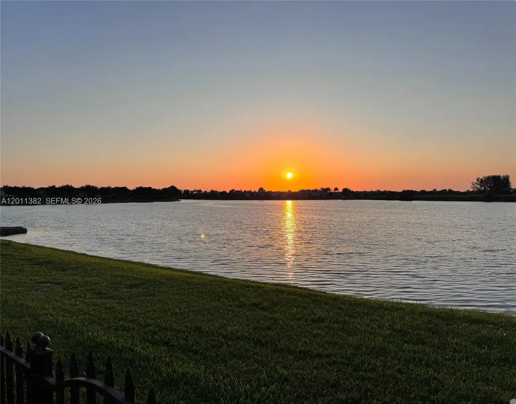 22372 SW 89th Path Cutler Bay FL 33190