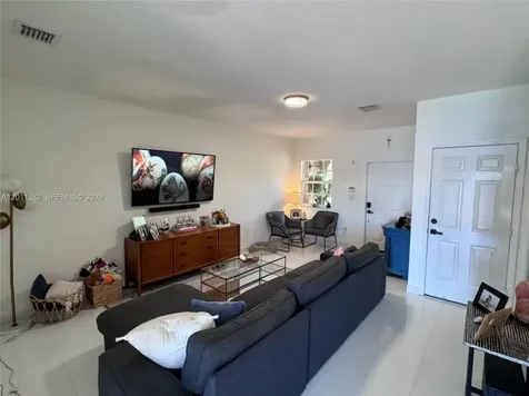 22372 SW 89th Path Cutler Bay FL 33190