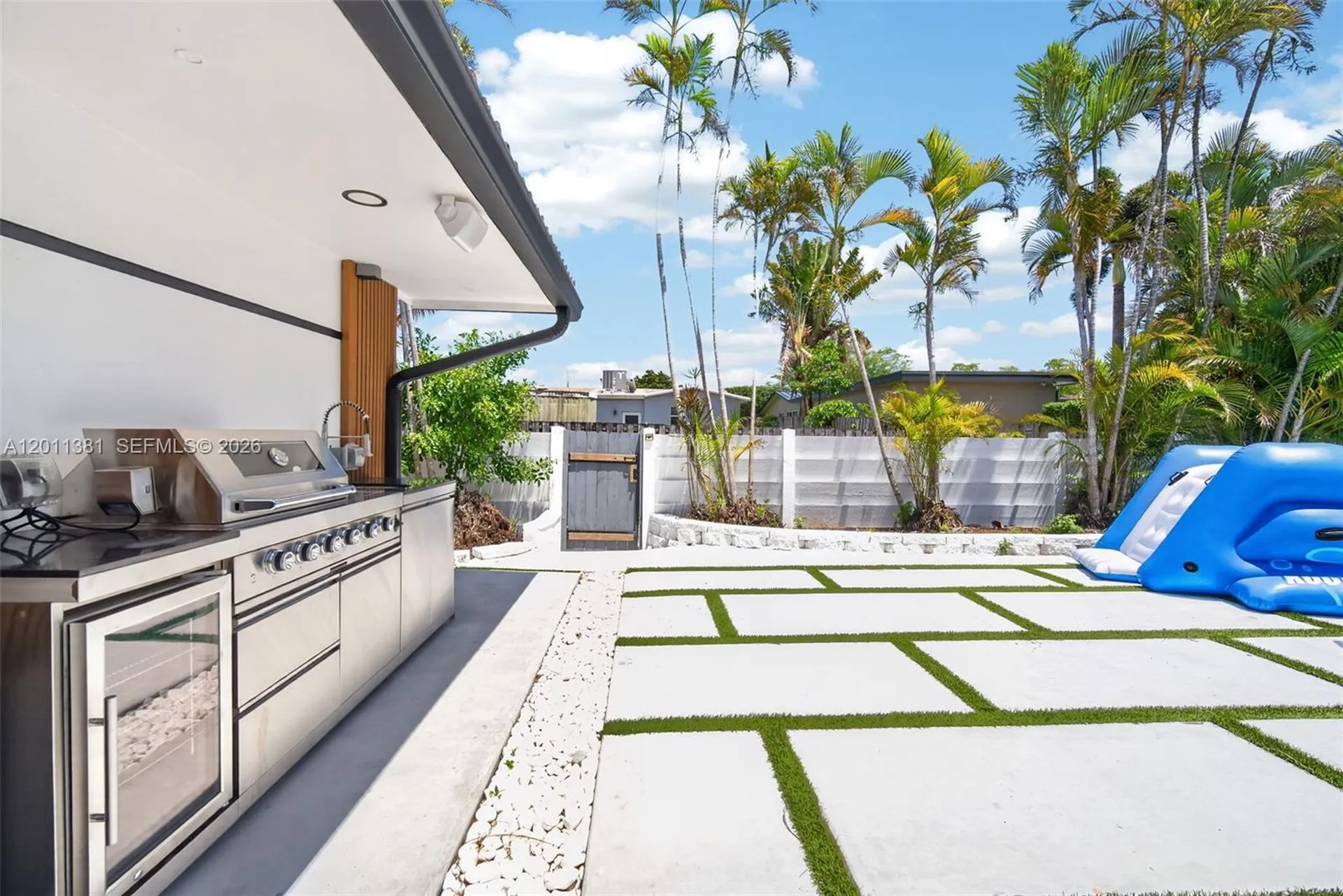2131 N 53rd Avenue Hollywood FL 33021