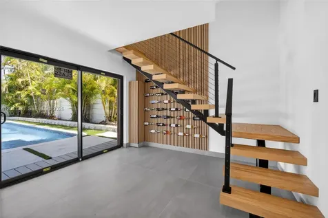 2131 N 53rd Avenue Hollywood FL 33021