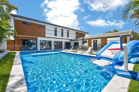 2131 N 53rd Avenue Hollywood FL 33021