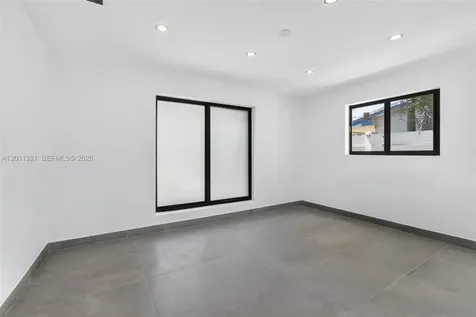 2131 N 53rd Avenue Hollywood FL 33021