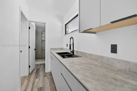 2131 N 53rd Avenue Hollywood FL 33021