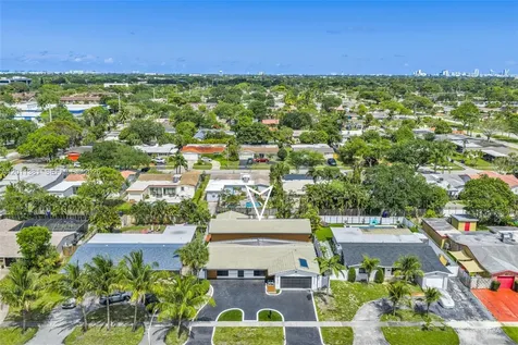 2131 N 53rd Avenue Hollywood FL 33021