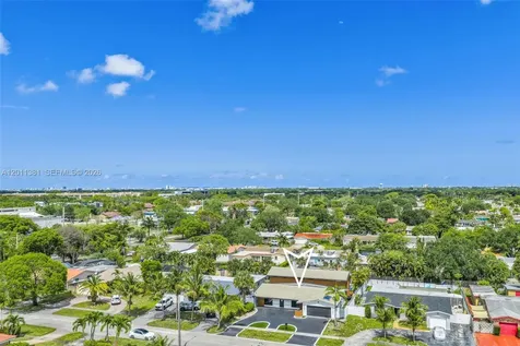2131 N 53rd Avenue Hollywood FL 33021