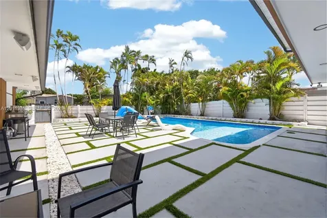 2131 N 53rd Avenue Hollywood FL 33021