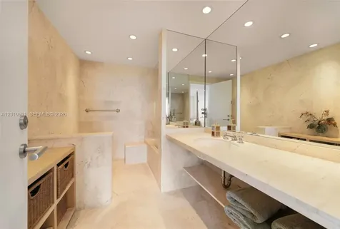 200 Ocean Lane Drive Key Biscayne FL 33149