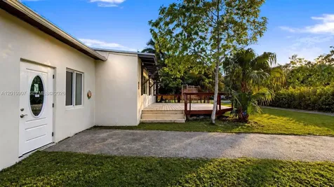 60 NE 16th Street Homestead FL 33030