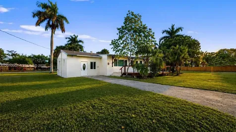 60 NE 16th Street Homestead FL 33030