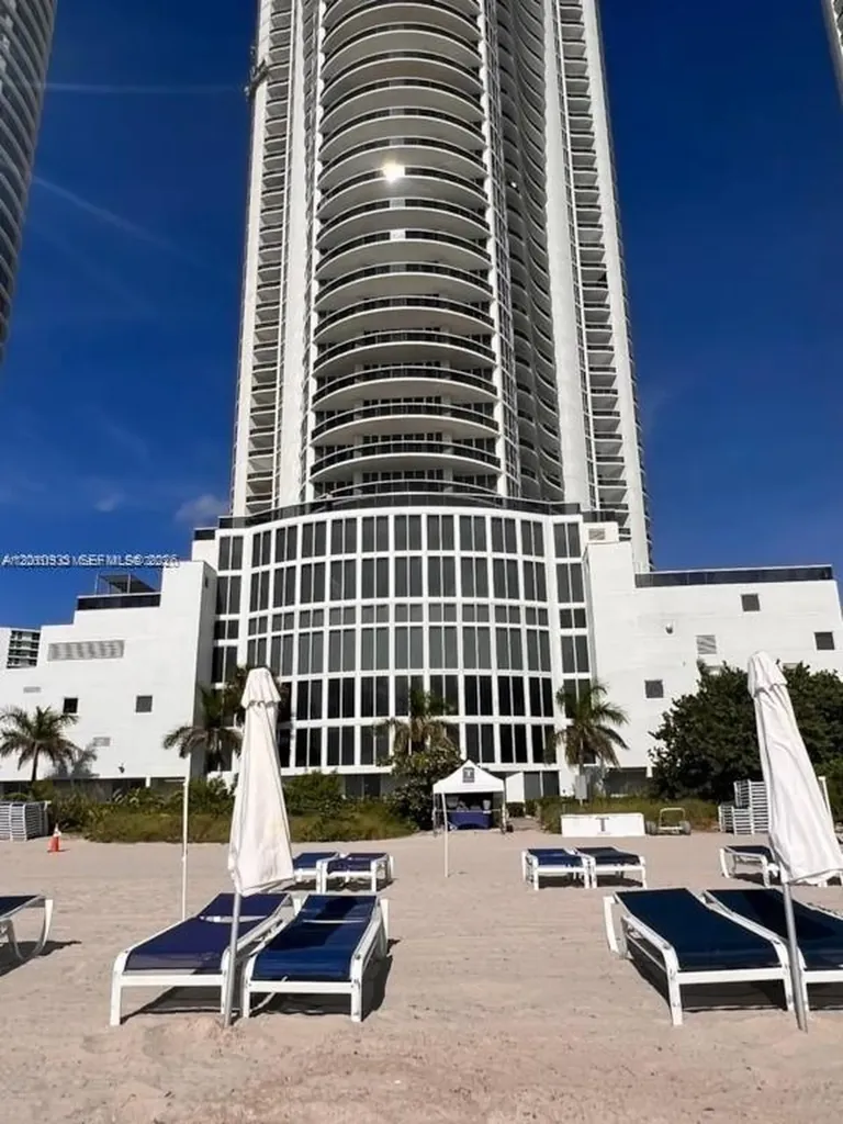 15811 Collins Avenue Sunny Isles Beach FL 33160