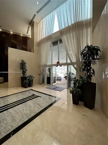 15811 Collins Avenue Sunny Isles Beach FL 33160