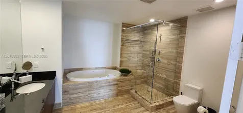 15811 Collins Avenue Sunny Isles Beach FL 33160
