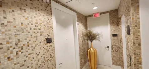 15811 Collins Avenue Sunny Isles Beach FL 33160