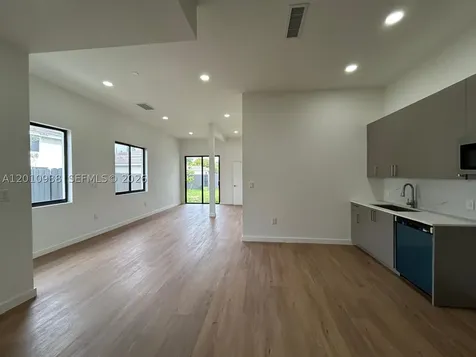 19444 SW 125th Avenue South Miami FL 33177
