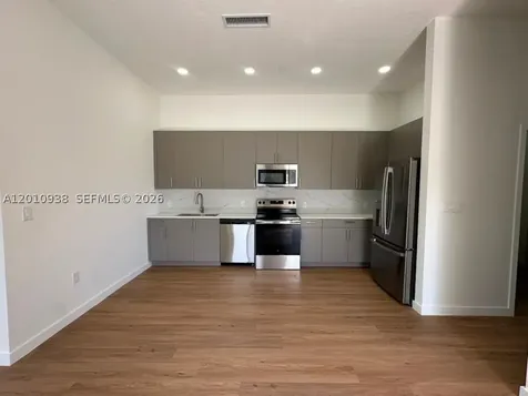 19444 SW 125th Avenue South Miami FL 33177