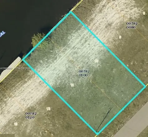 1020 SE 13th Avenue Cape Coral FL 33990