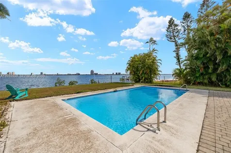 746 Overiver Drive Fort Myers FL 33903