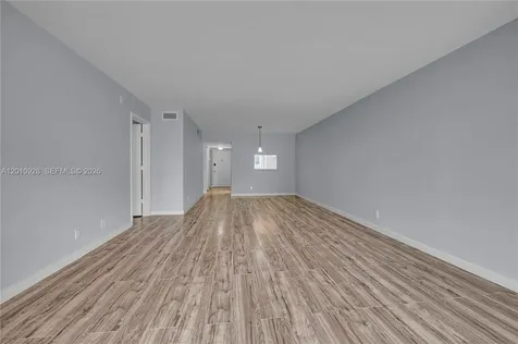 3571 Inverrary Drive Lauderhill FL 33319