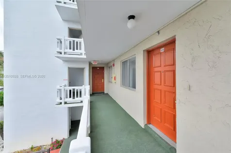 3571 Inverrary Drive Lauderhill FL 33319