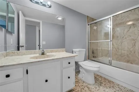 3571 Inverrary Drive Lauderhill FL 33319