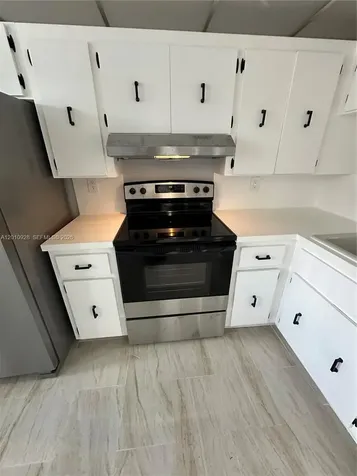 3571 Inverrary Drive Lauderhill FL 33319