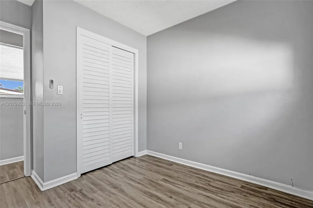 949 SE 10th Court Pompano Beach FL 33060