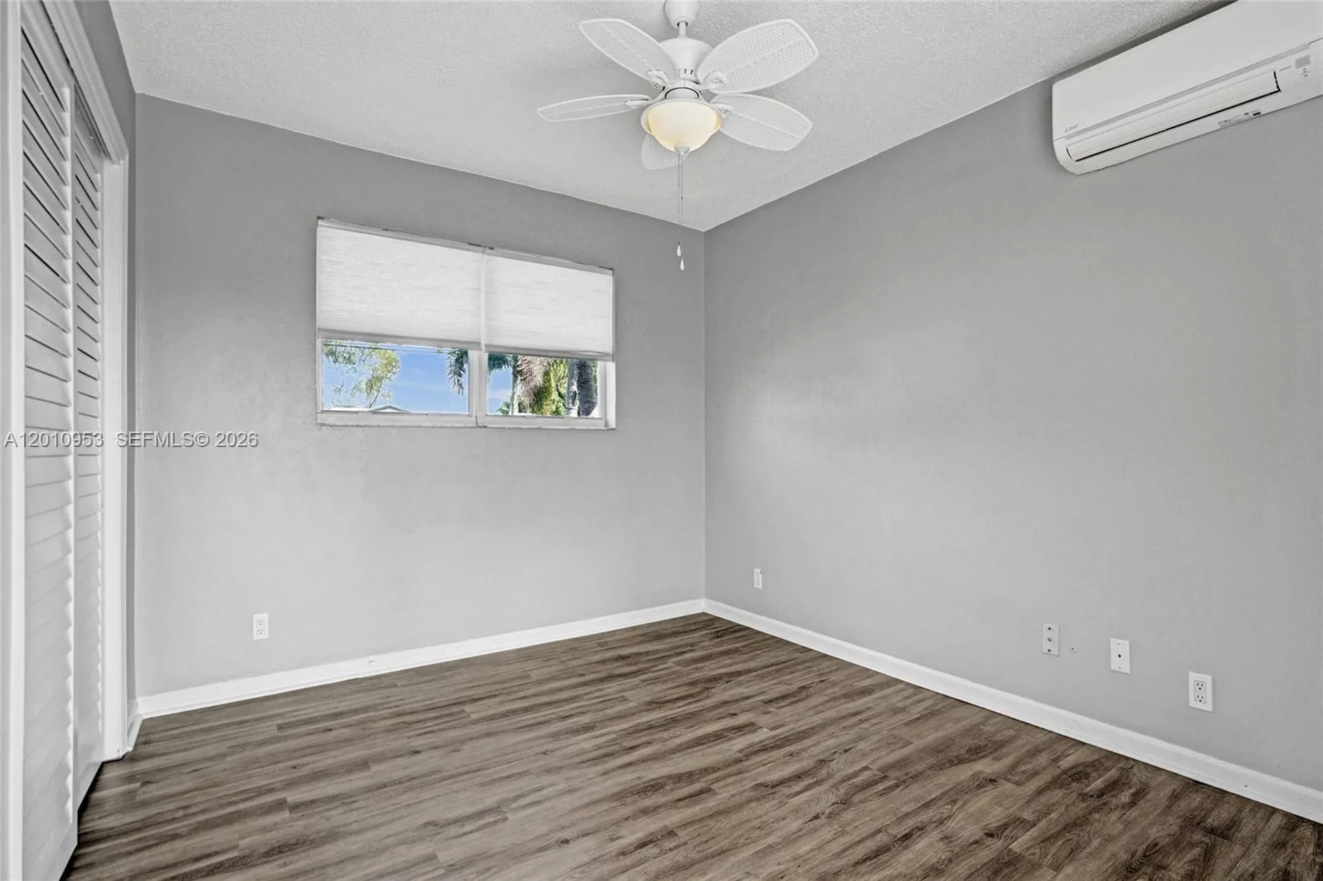 949 SE 10th Court Pompano Beach FL 33060