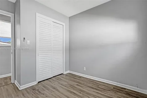 949 SE 10th Court Pompano Beach FL 33060
