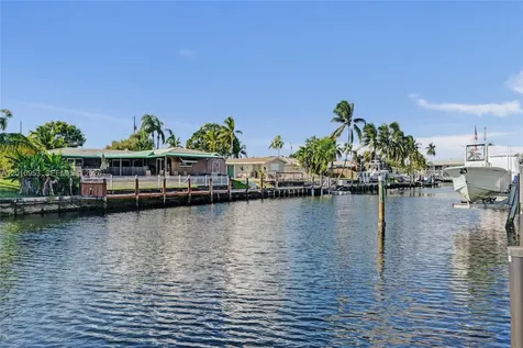 949 SE 10th Court Pompano Beach FL 33060