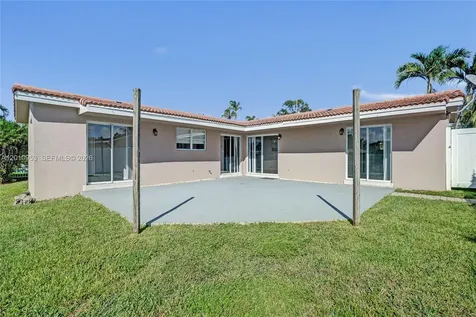 949 SE 10th Court Pompano Beach FL 33060