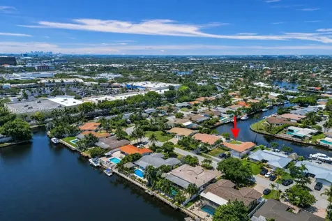949 SE 10th Court Pompano Beach FL 33060