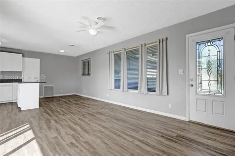 949 SE 10th Court Pompano Beach FL 33060