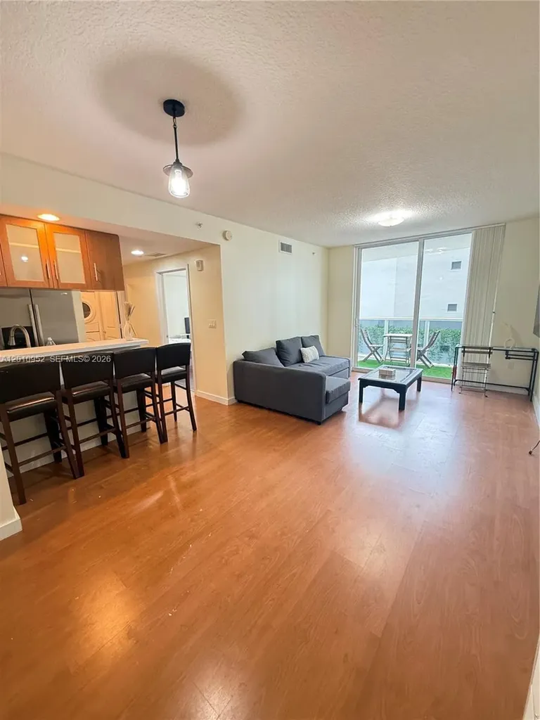 601 NE 23rd Street Miami FL 33137