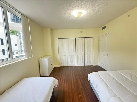 601 NE 23rd Street Miami FL 33137