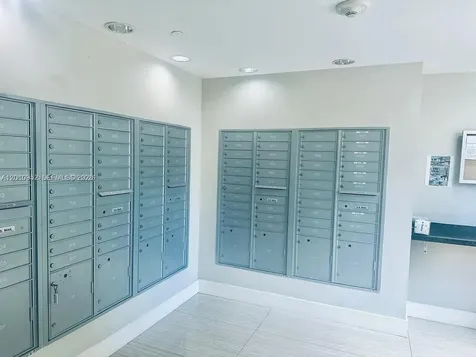 601 NE 23rd Street Miami FL 33137