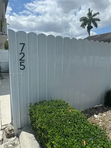 8460 SW 156th Place Miami FL 33193