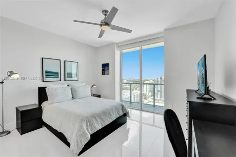 1111 SW 1st Avenue Miami FL 33130